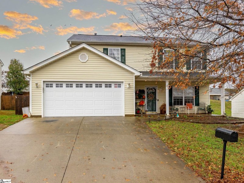 Property image 3 at 260 Ashley Danielle Drive, Duncan, SC 29334