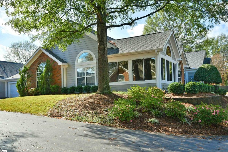 Property image 3 at 102 Heritage Club Drive, Greenville, SC 29615