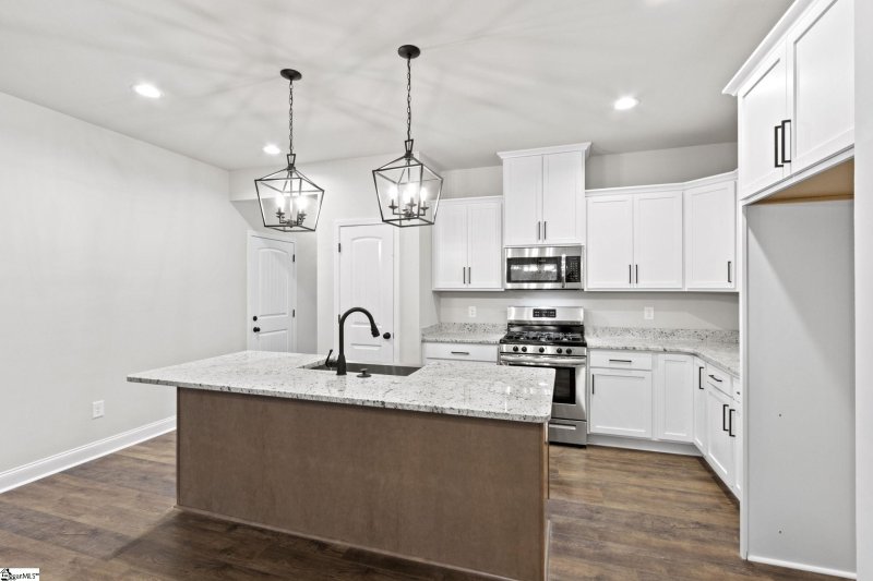 Property image 4 at 110 Pleasant Dale Court, Fountain Inn, SC 29644