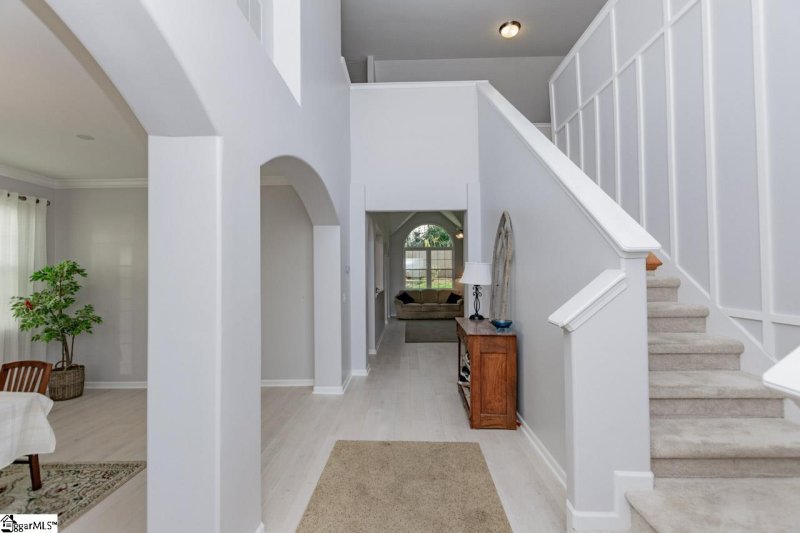 Property image 3 at 207 Peaks Court, Taylors, SC 29687