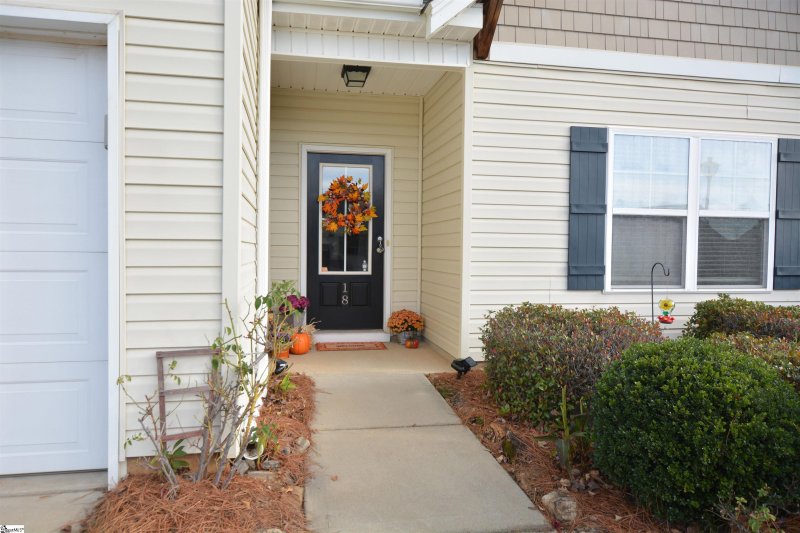 Property image 4 at 18 Hurshfield Court, Taylors, SC 29687