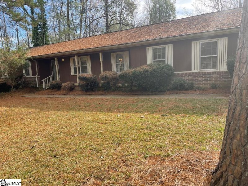 Property image 2 at 134 Carolina Way, Fountain Inn, SC 29644-8309