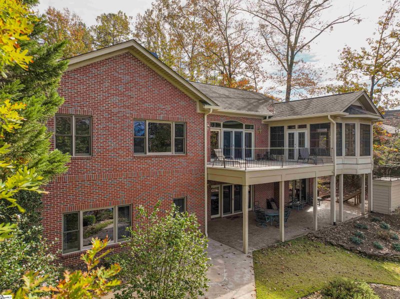 Property image 5 at 142 East Waterford Drive, Seneca, SC 29672