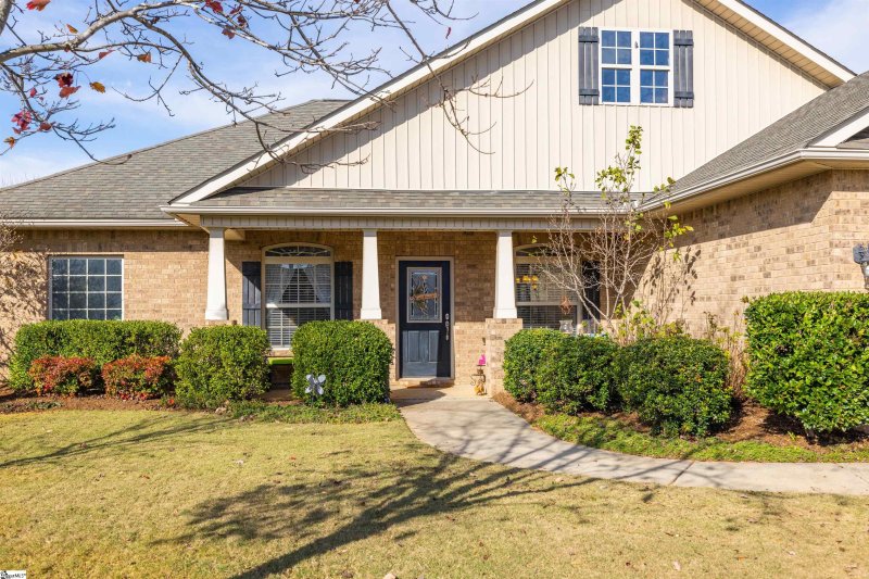 Property image 2 at 5 Moonlit Drive, Greenville, SC 29605
