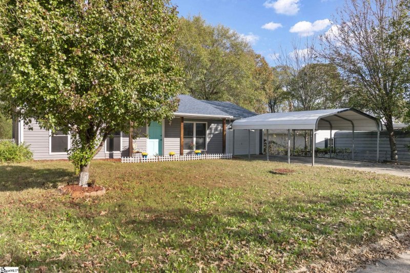 Property image 2 at 113 Osmond Drive, Taylors, SC 29687-3124