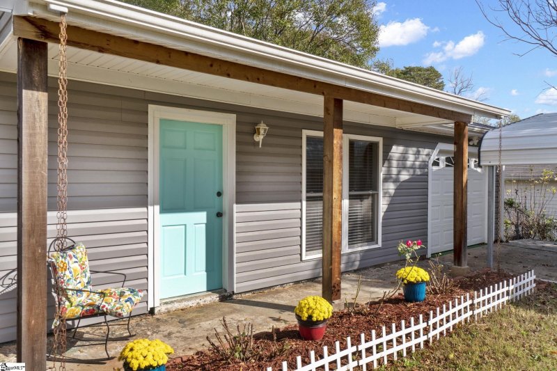 Property image 3 at 113 Osmond Drive, Taylors, SC 29687-3124