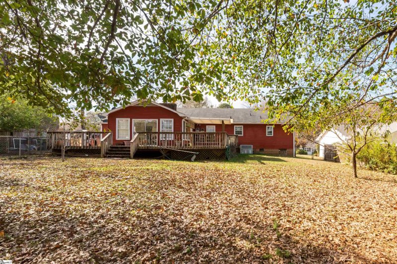 Property image 3 at 310 Longstreet Drive, Greer, SC 29650