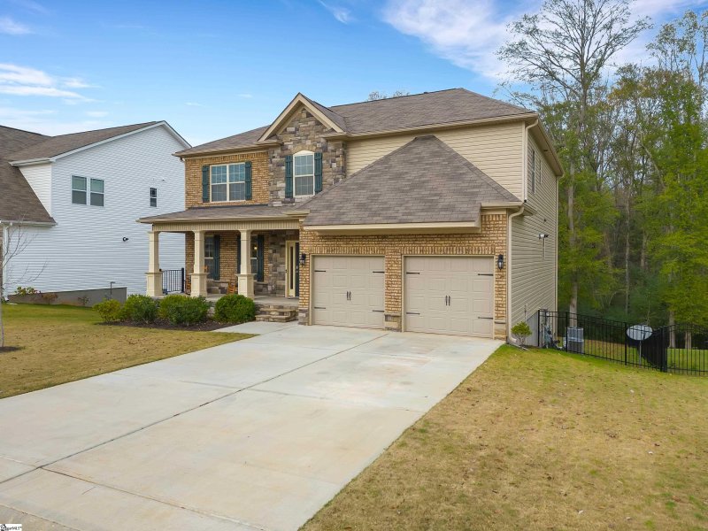 Property image 3 at 405 Wildflower Road, Easley, SC 29642