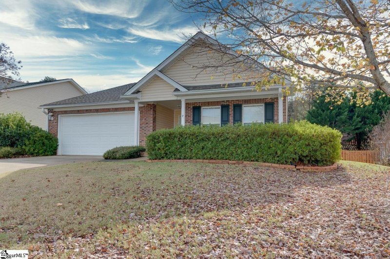 Property image 2 at 7 Reid Valley Court, Taylors, SC 29687
