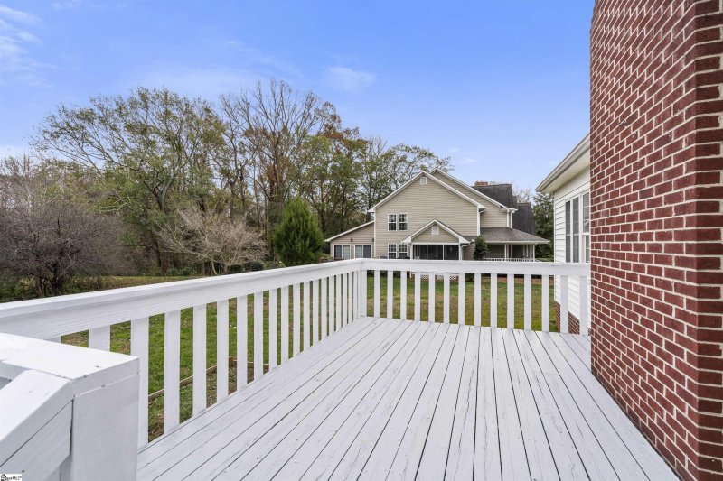 Property image 5 at 201 Spring Lake Loop, Simpsonville, SC 29681