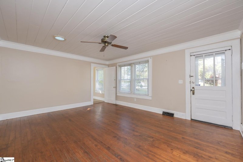 Property image 4 at 110 Alice Street, Greenville, SC 29611