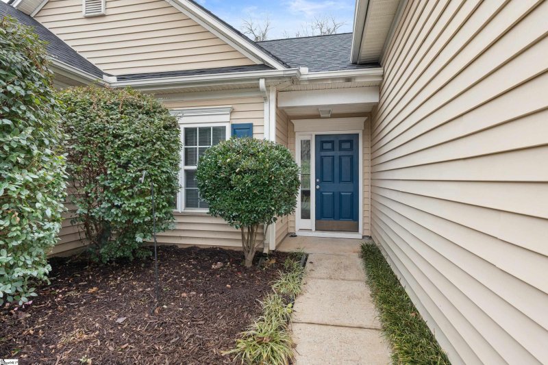 Property image 2 of 532 Laurel Meadows Parkway in Laurel Meadows, Greenville, SC 29607