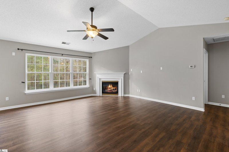 Property image 5 of 532 Laurel Meadows Parkway in Laurel Meadows, Greenville, SC 29607