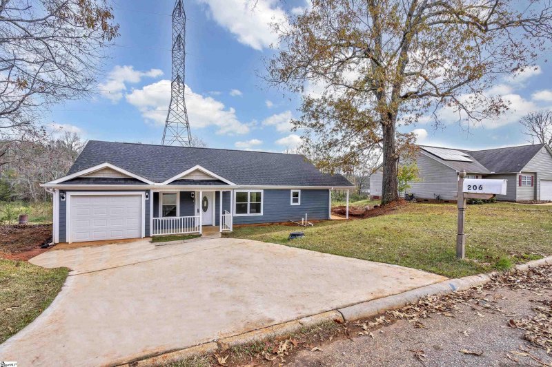 Property image 2 at 206 Berea Forest Circle, Greenville, SC 29617