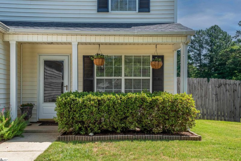 Property image 2 at 403 Tripmont Court, Simpsonville, SC 29680