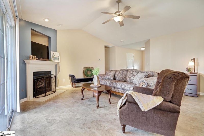 Property image 4 at 106 Twinflower Drive, Taylors, SC 29687-5463