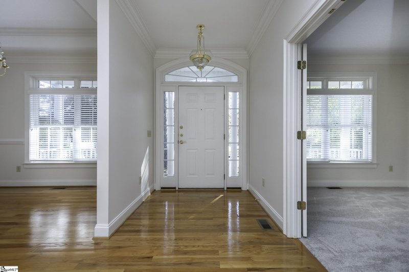 Property image 3 at 405 Mossy Ledge Lane, Simpsonville, SC 29681-3711