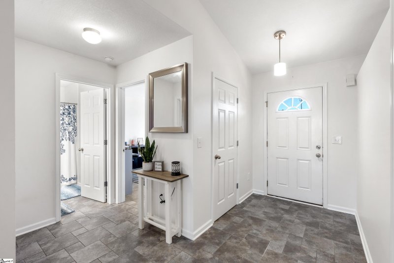 Property image 3 at 203 Luke Allen Drive, Moore, SC 29369