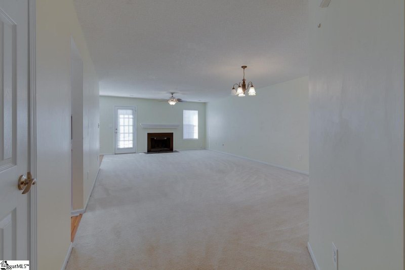 Property image 5 at 38 Hayfield Lane, Greer, SC 29650