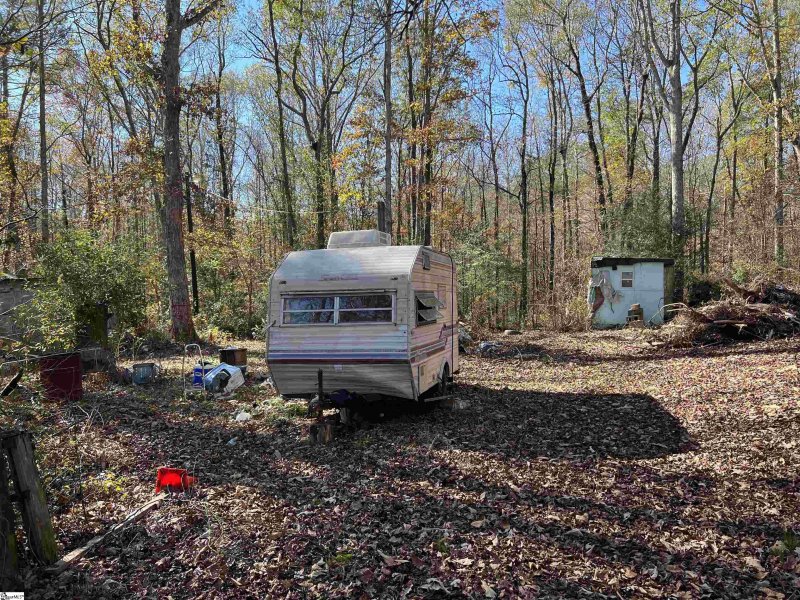 Property image 3 at 236 Robinwood Circle, Starr, SC 29684