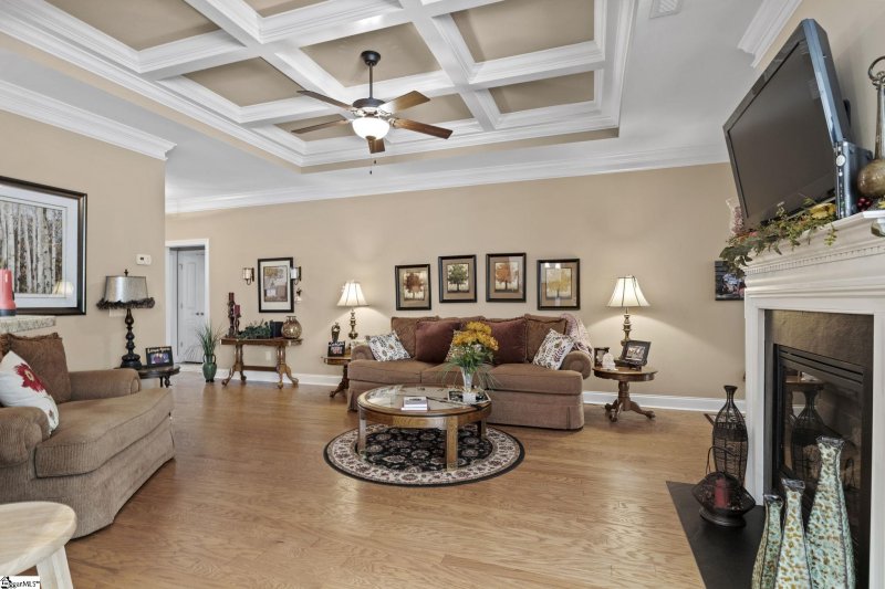 Property image 3 at 418 Hunters Circle, Greenville, SC 29617-6191