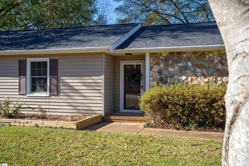 Property image 4 at 104 Dorian Drive, Simpsonville, SC 29680