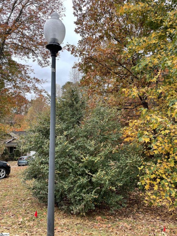 185 W Waters Edge Drive