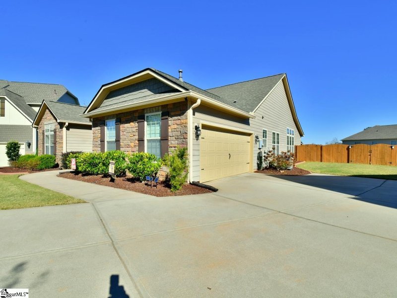 Property image 3 at 511 Blue Topaz Way, Duncan, SC 29334