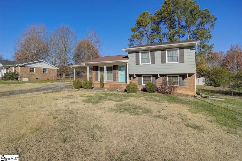 Property image 2 at 25 Amy Lane, Taylors, SC 29687