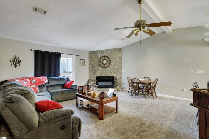 Property image 3 at 4 Duncan Court, Mauldin, SC 29662