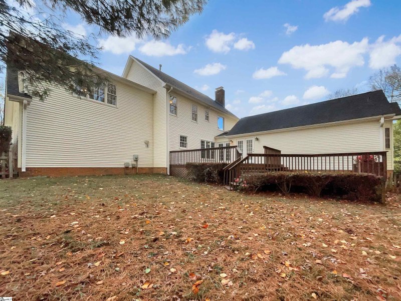 Property image 5 at 210 Cross Field Road, Greenville, SC 29607