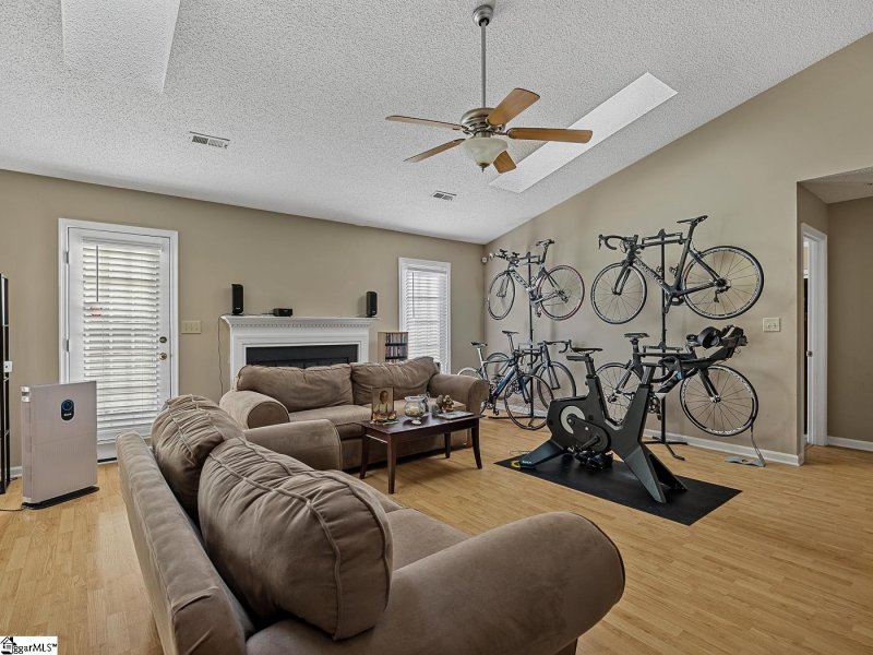 Property image 4 at 304 Boxelder Lane, Simpsonville, SC 29680