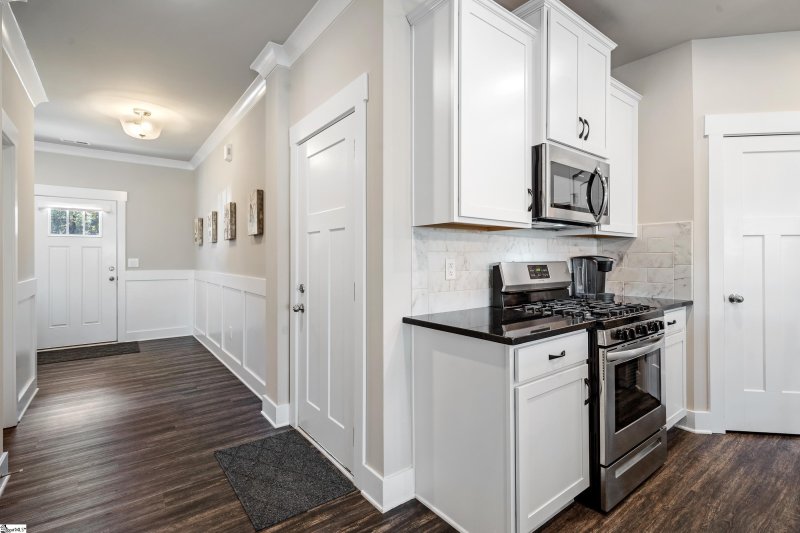 Property image 5 at 30 Grey Oak Trail, Greer, SC 29650