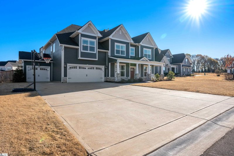 Property image 3 at 202 Lakeway Place, Simpsonville, SC 29681