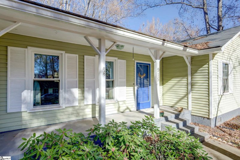 Property image 2 at 915 Brentwood Way, Simpsonville, SC 29680