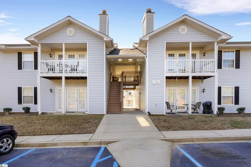 103 Pelham Square Way