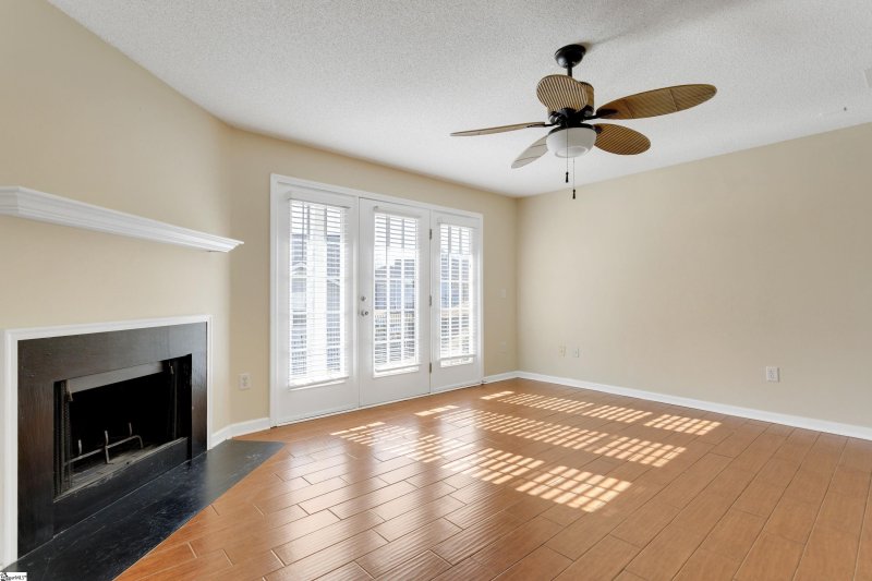 Property image 2 at 103 Pelham Square Way, Greer, SC 29650