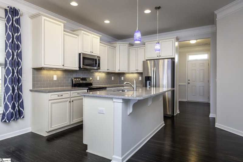 Property image 2 at 810 Appleby Drive, Simpsonville, SC 29681