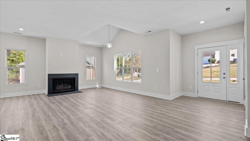 Property image 4 at 5 Springhouse Way, Greenville, SC 29607