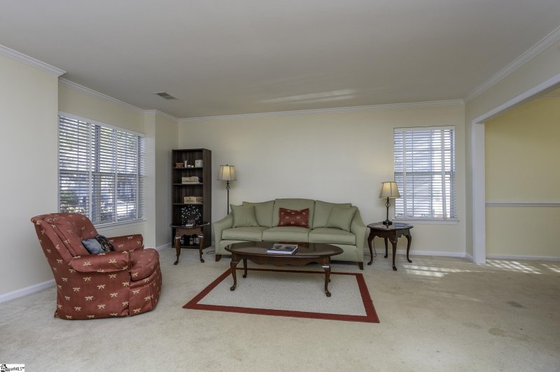 Property image 3 at 6 S Penobscot Court, Simpsonville, SC 29681