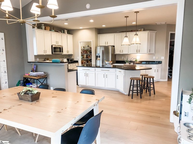 Property image 2 at 14 Windrush Lane, Greenville, SC 29607