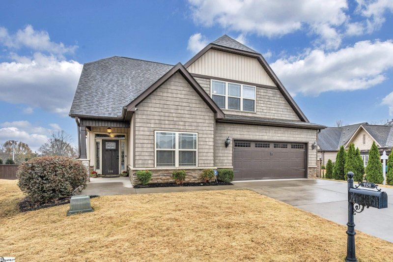 Property image 3 at 104 Redbay Court, Easley, SC 29640