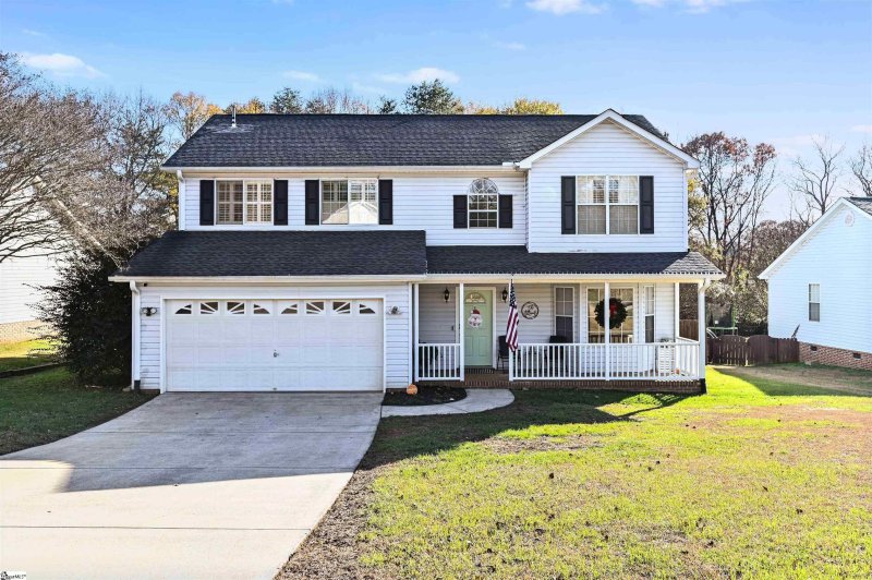 Property image 4 at 27 Michell Drive, Taylors, SC 29687