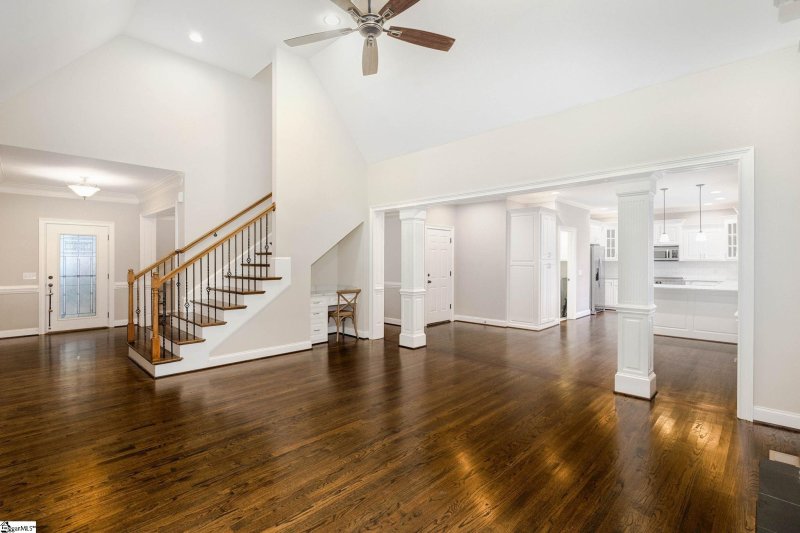 Property image 3 at 300 Shefwood Drive, Easley, SC 29642