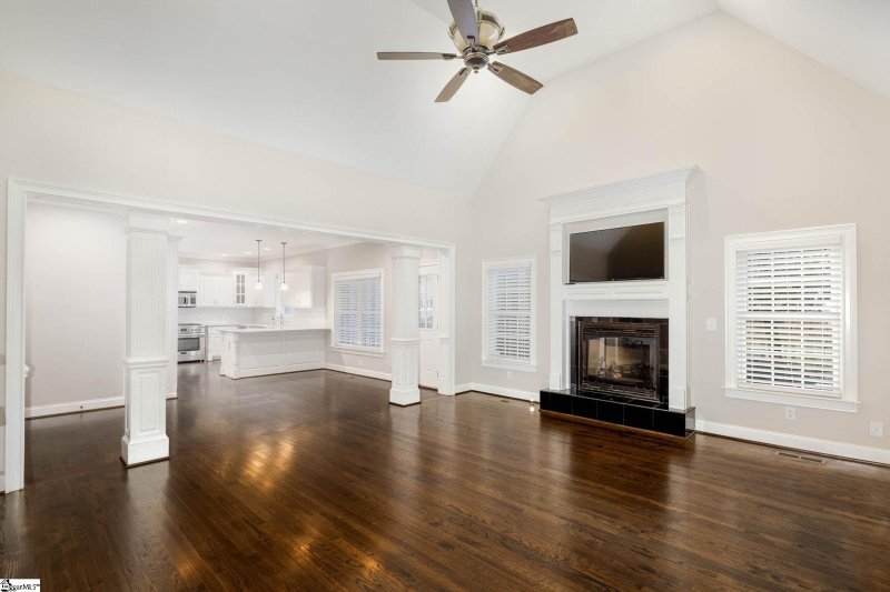 Property image 4 at 300 Shefwood Drive, Easley, SC 29642