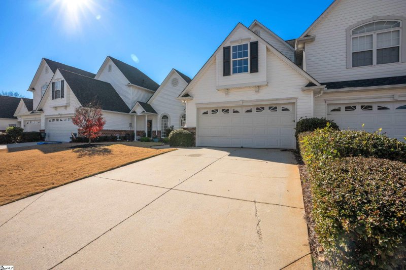 Property image 3 at 323 Rockbrook Court, Greer, SC 29650