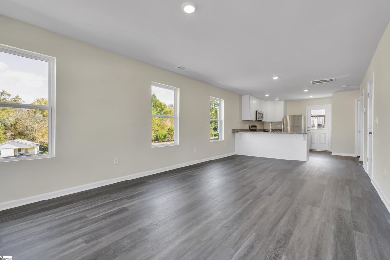 Property image 3 at 317 Port Road, Greenville, SC 29617