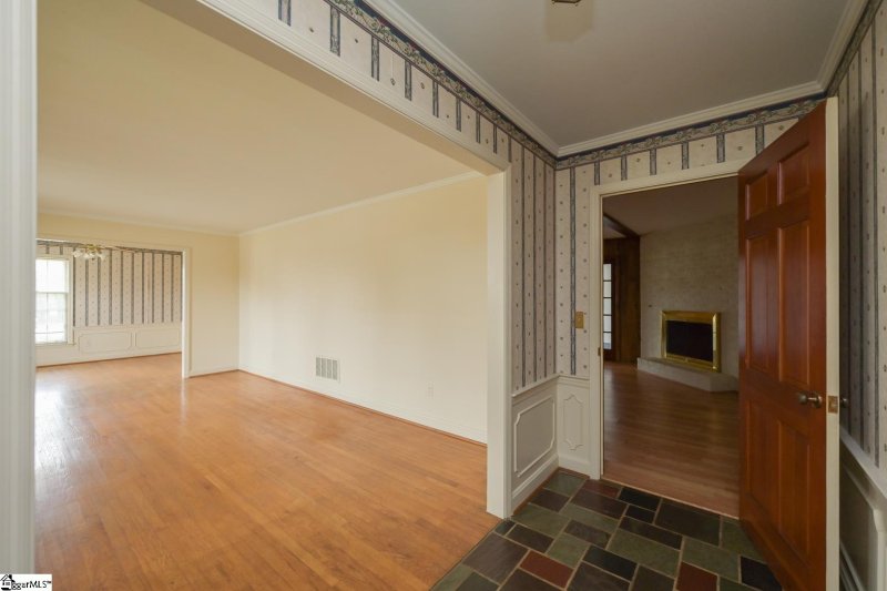 Property image 4 at 513 Butler Springs Road, Greenville, SC 29615