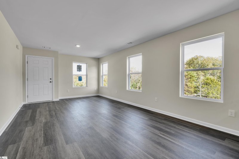 Property image 4 at 4 White Rapids Way, Greenville, SC 29617