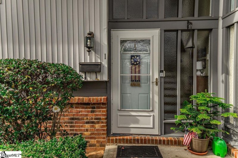 Property image 3 at 1 Briarcreek Place, Greenville, SC 29615